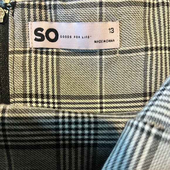 NWOT Front Notch Plaid Mini Dress Size 13 - Picture 7 of 7